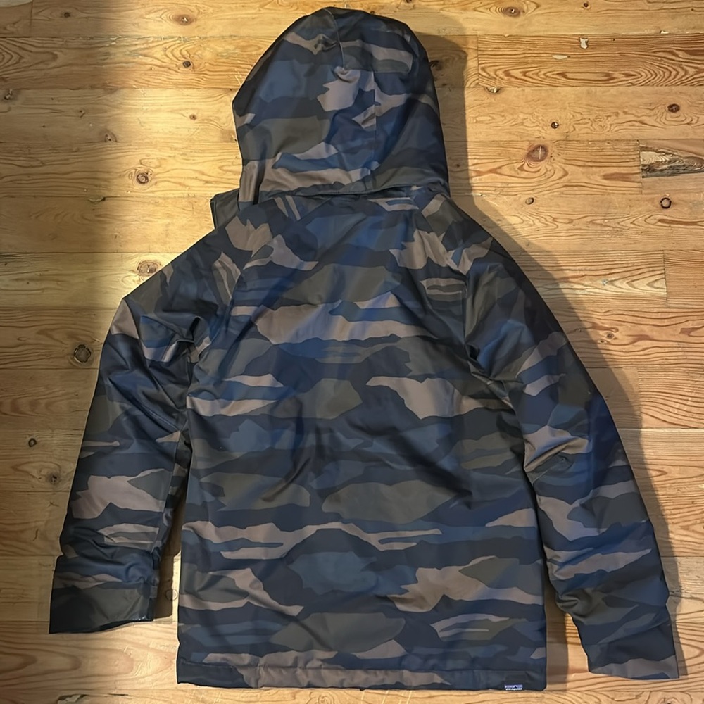 Patagonia Snow Jacket Youth XL 12 Green Camo Hooded Insulated - Picture 6 of 6